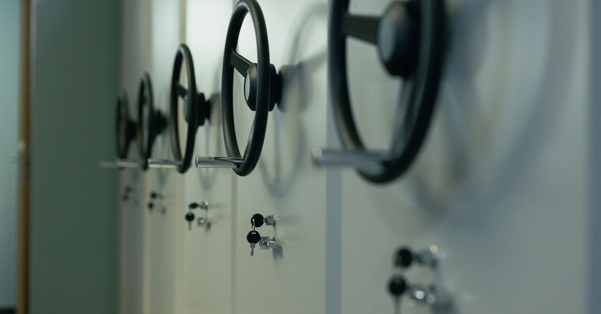 Commercial Locksmith Services: Knob Locks, Classroom Function, and Storeroom Sets — Maple Guard Security Mississauga